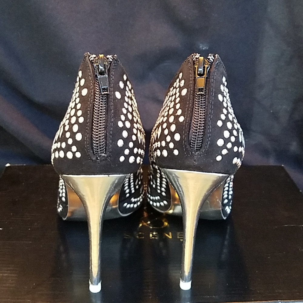 Booties - Picture 3 of 7